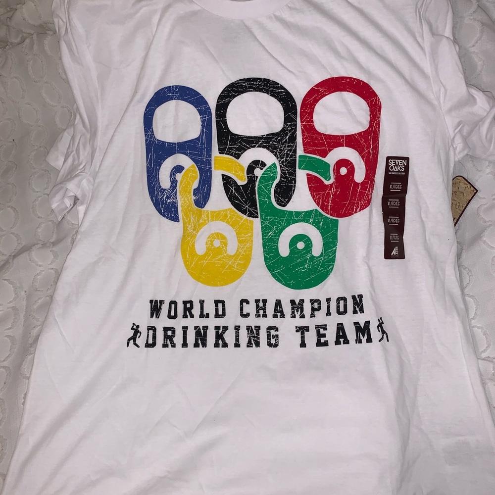 Brand new men’s world champion drinking team T-shirt size xlarge